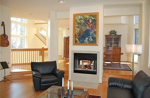 3rd image of 830 Watershed Dr