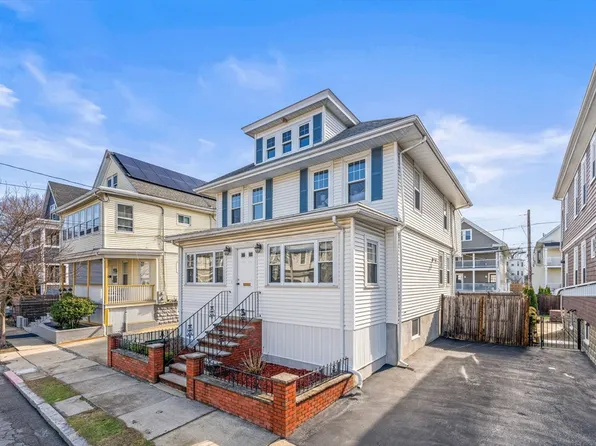 31 Sydney St, Medford, MA 02155