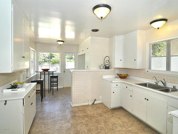 5th image of 1220 Brookmere Rd
