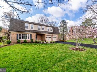 1607 Charnita Ct, Vienna, VA 22182