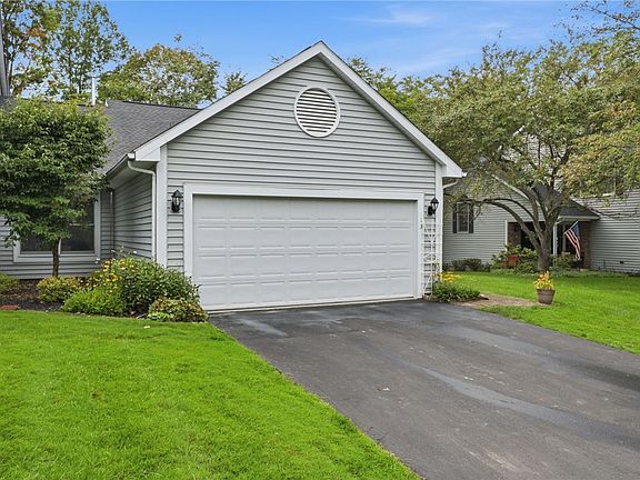 4th image of 13 Medford Way