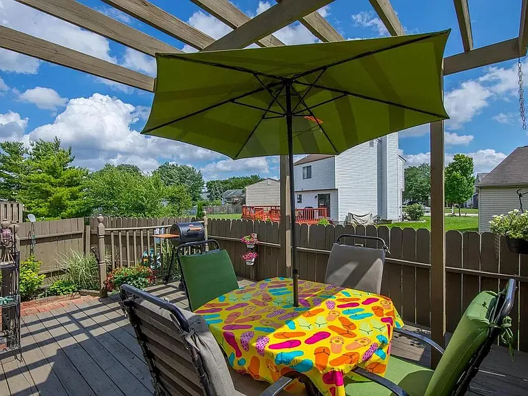 4961 Singleton Dr — Photo 12