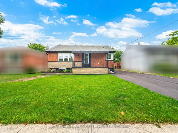 812 10th Ave #Basement, Hamilton, ON L8T 2G6