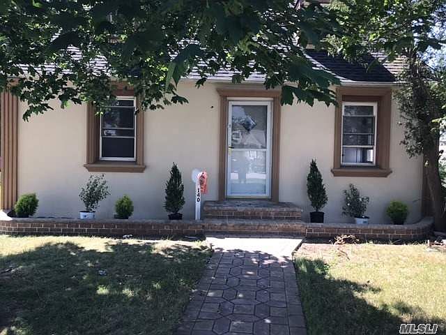 1st image of 140 Dogwood Ave