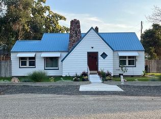 307 Oregon St, Adrian, OR 97901