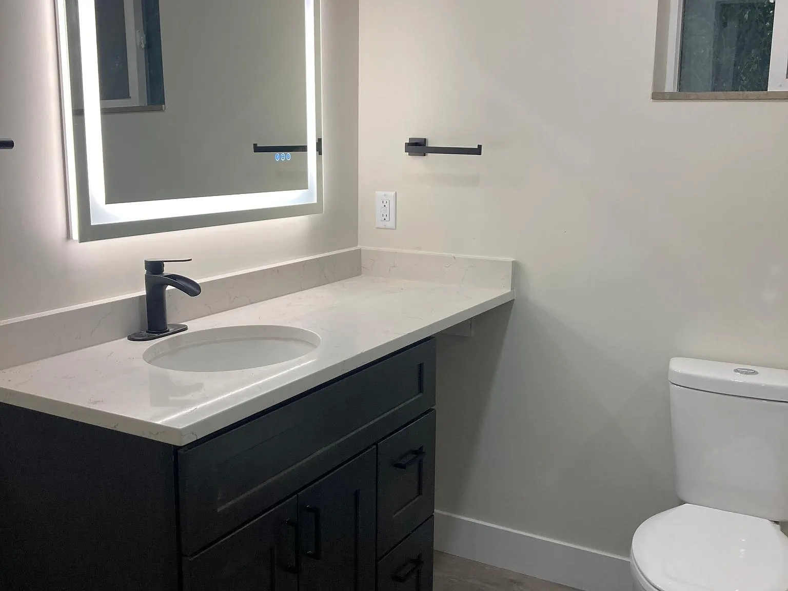 1 bed, 550 sqft, $1,700 — Photo 3