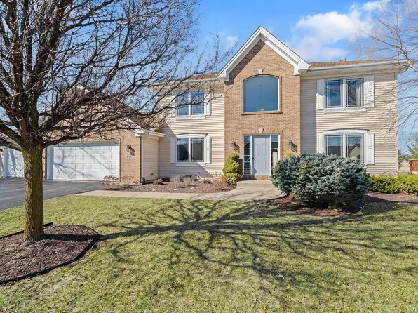 555 Westfield Dr, Stillman Valley, IL 61084