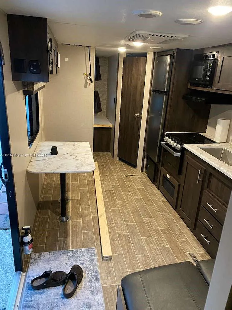Elise Estates — Photo 1