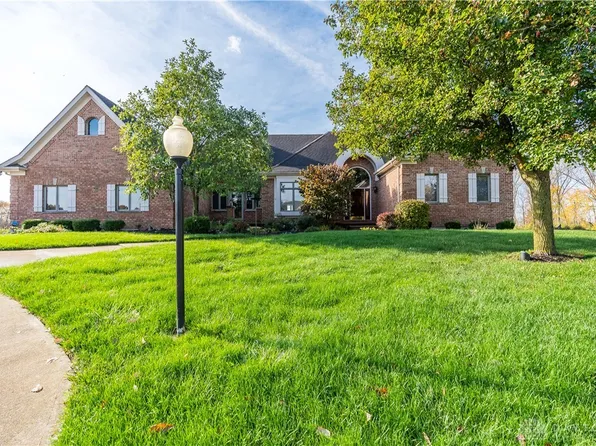 1590 Wedgewood Dr, Piqua, OH 45356