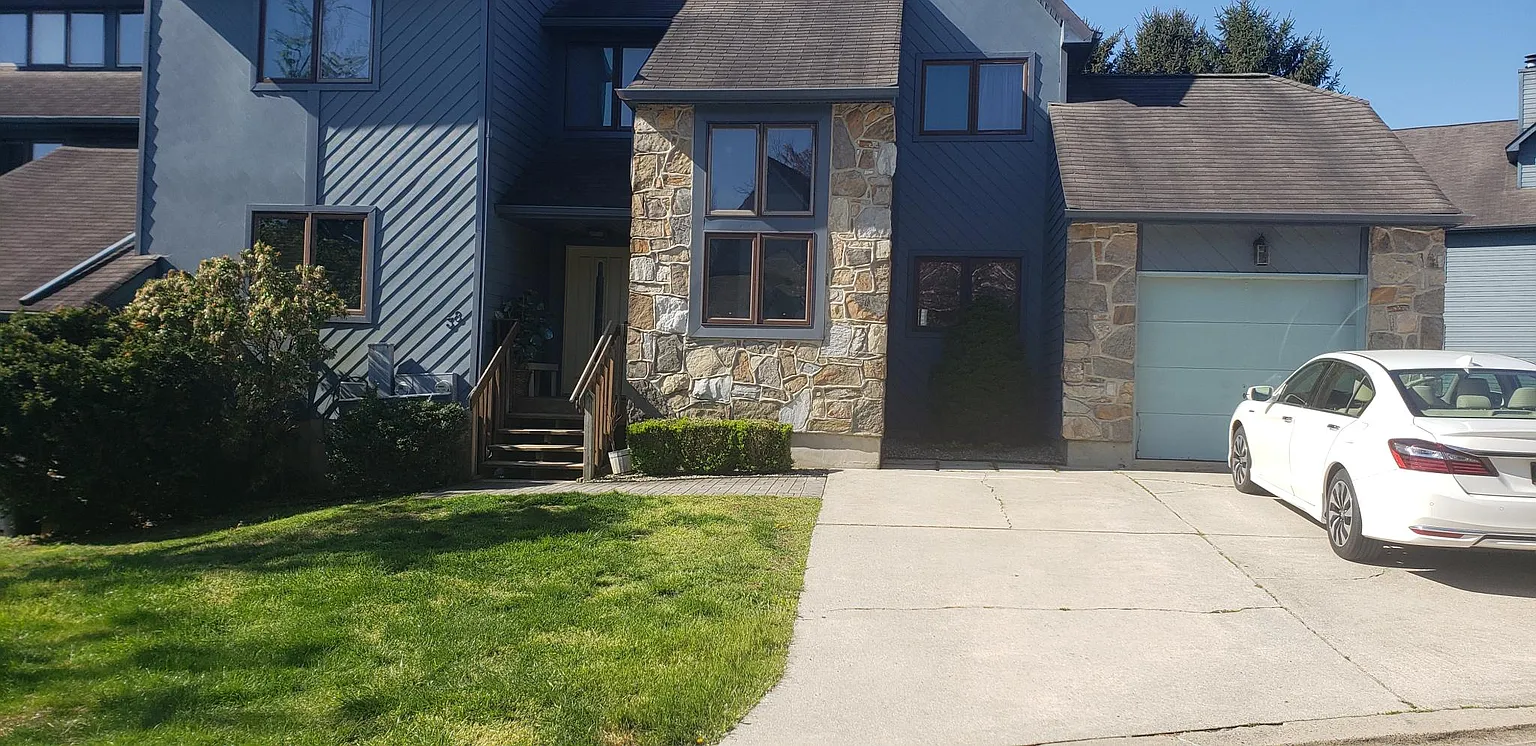 38 Foxtail Ct photo 1