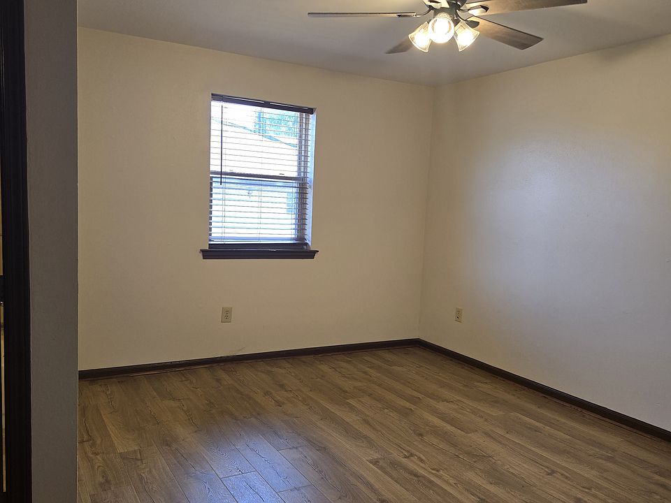 2nd image of 1812 Clearview Pkwy APT 2