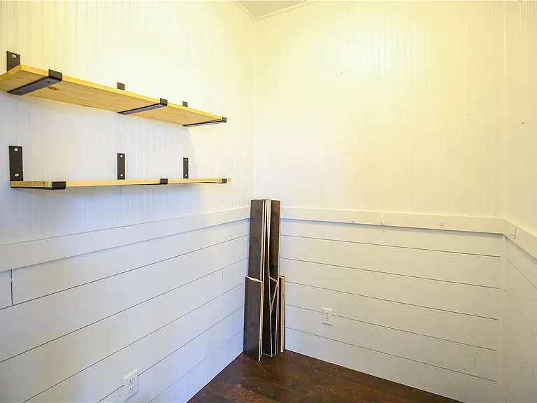 214 Clarke St — Photo 26