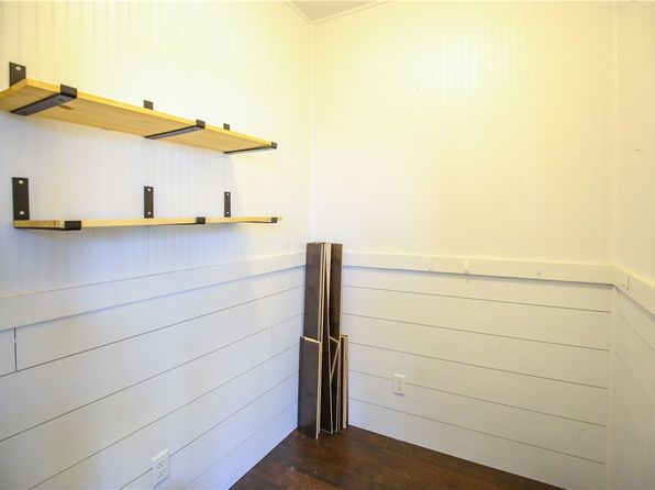 214 Clarke St, Darien, GA 31305