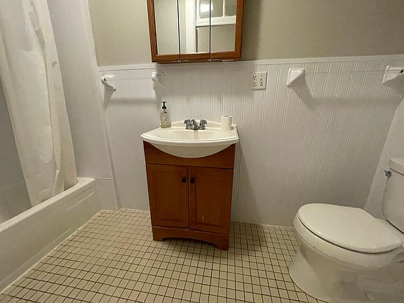 4th image of 25 Portsmouth St #102