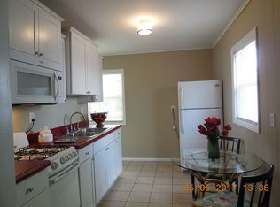 3611 Robinhood Ter, Midland, MI 48642
