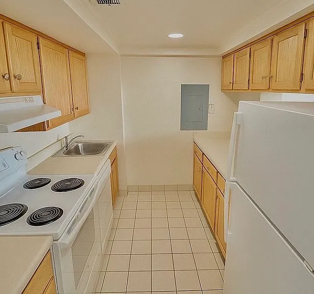 417-419 Main St #6D — Photo 5
