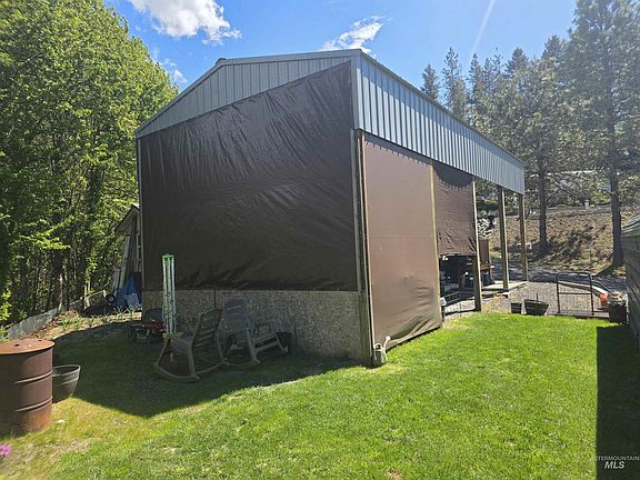 3rd image of 199 Chief Looking Glass Ln