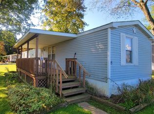 8 Moraine Mnr, Auburn, NY 13021