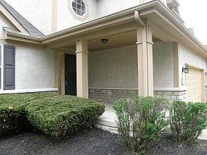 3rd image of 46 Pinebrooke Dr
