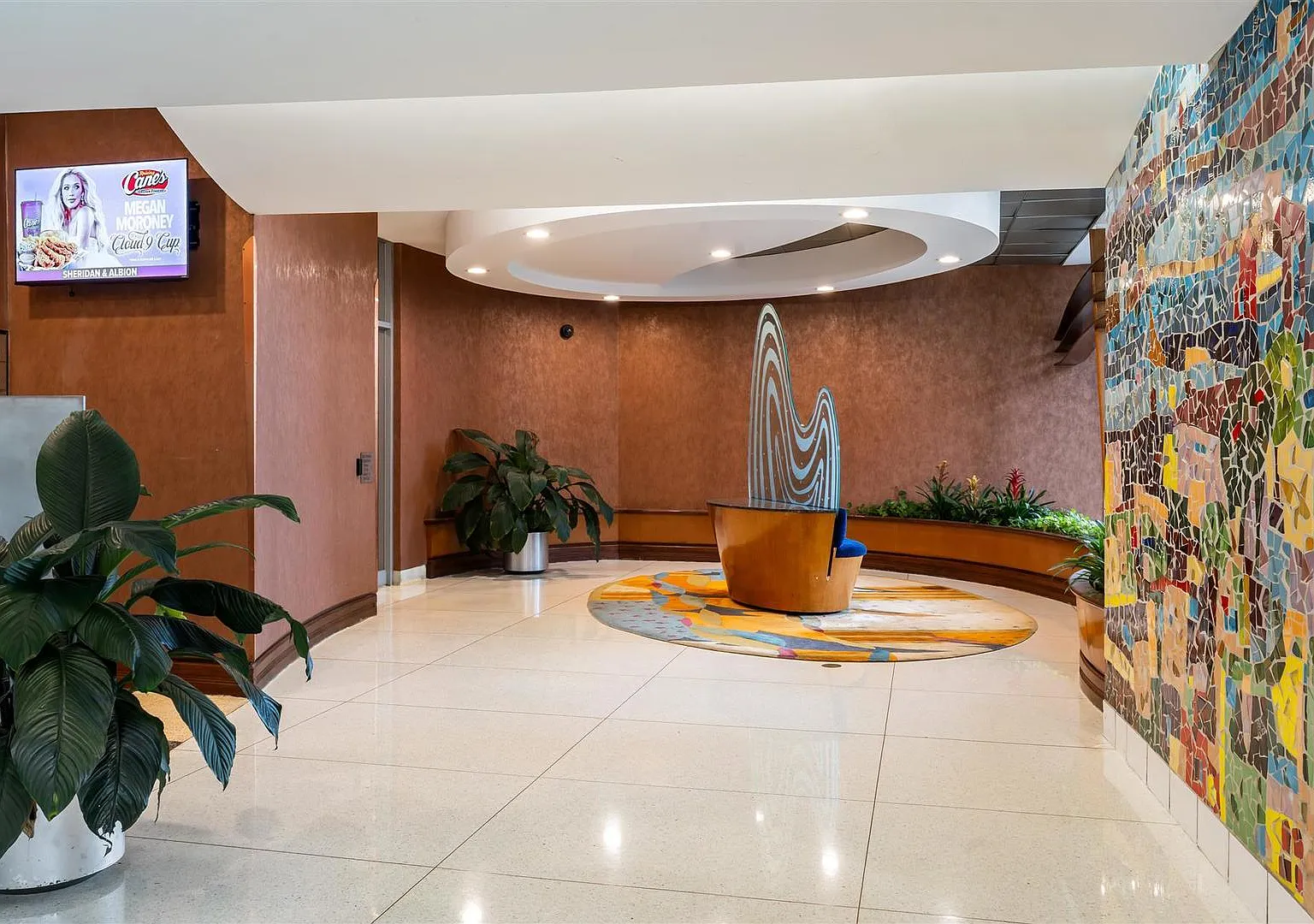 1 bed, 750 sqft, $2,345 — Photo 3