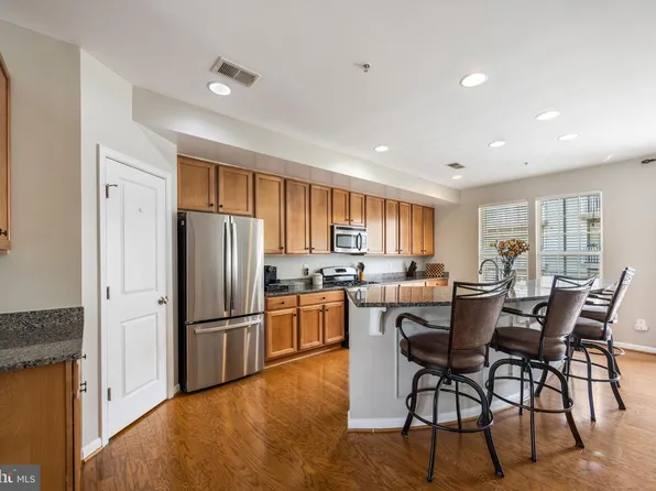 7844 Cedar Branch Dr, Gainesville, VA 20155