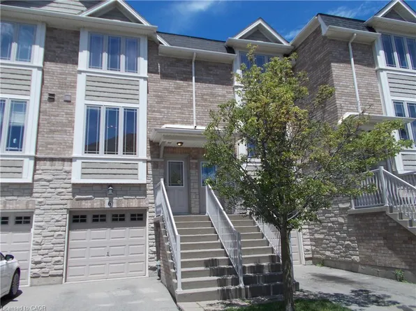 8 Hemlock Way #6, Grimsby, ON L3M 0B5