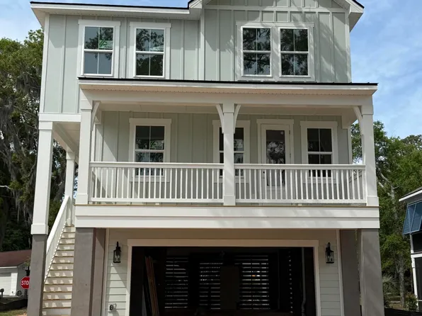 37 Middle Island St, Beaufort, SC 29907