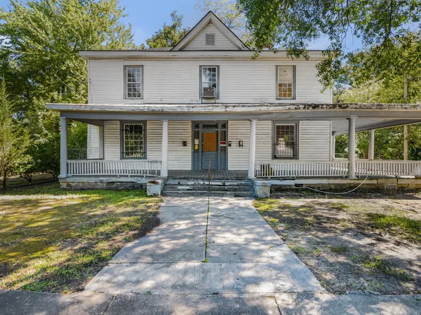 408 Lee St NE, Wilson, NC 27893