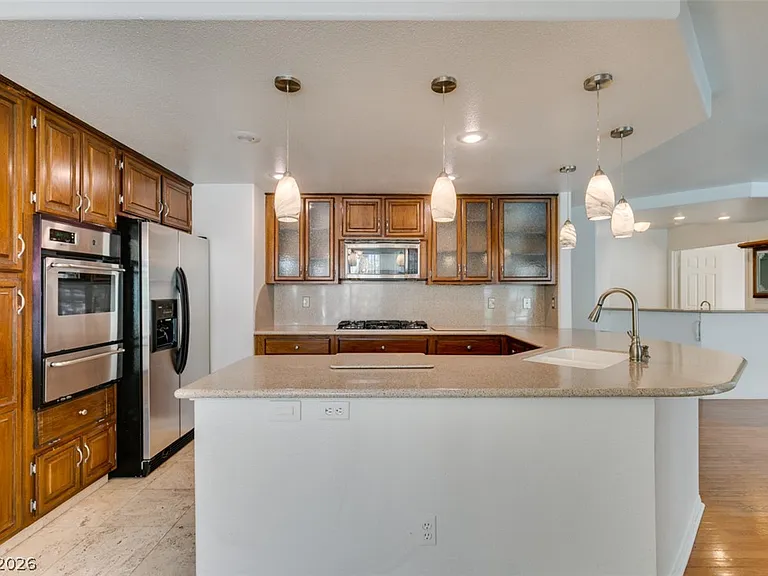 8224 Tivoli Cove Dr — Photo 28