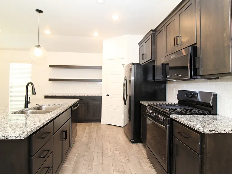 1450 Ari Ave — Photo 6
