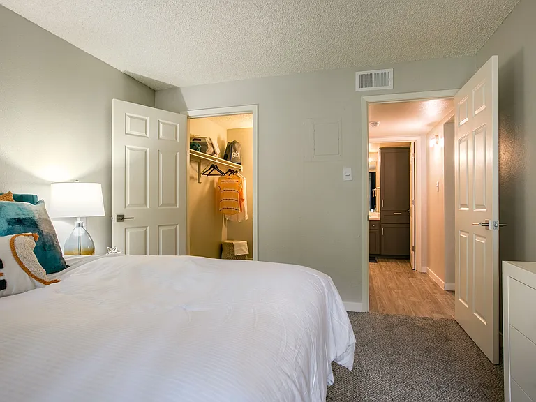 Glo Apartments — Photo 17