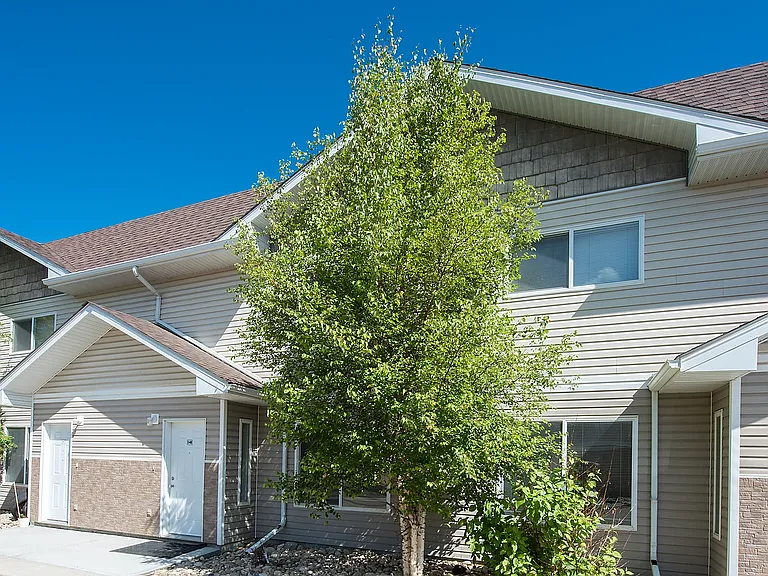 100 Jordan Pkwy — Photo 11