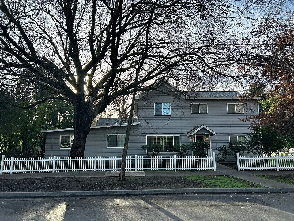 1163 Arcadian Ave