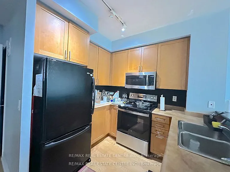 3939 Duke Of York Blvd #301 — Photo 8