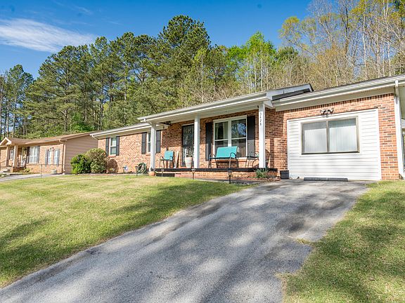3rd image of 3428 Persimmon Ln