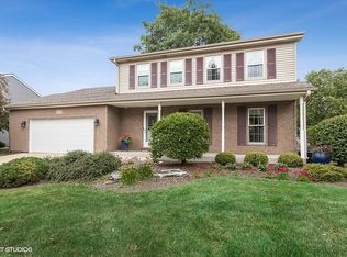 7323 Selig Pl, Downers Grove, IL 60516