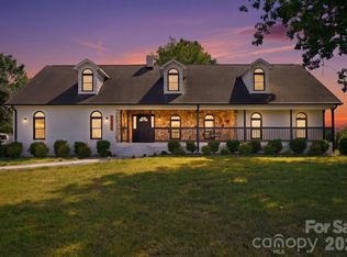 5009 Hemby Rd, Matthews, NC 28104