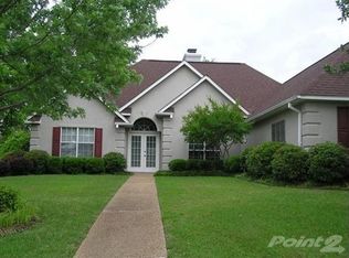 2101 Pinehaven Dr, Flowood, MS 39232