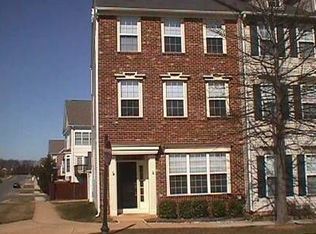 43500 Hyland Hills St, Chantilly, VA 20152