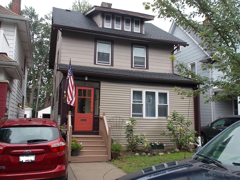 1st image of 40 Lasalle Ave