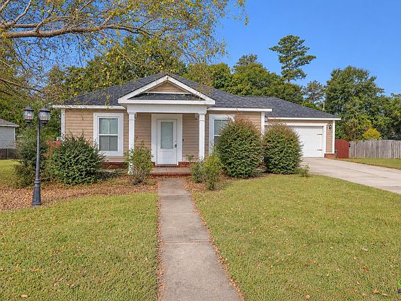 3rd image of 209 Courthouse Ln