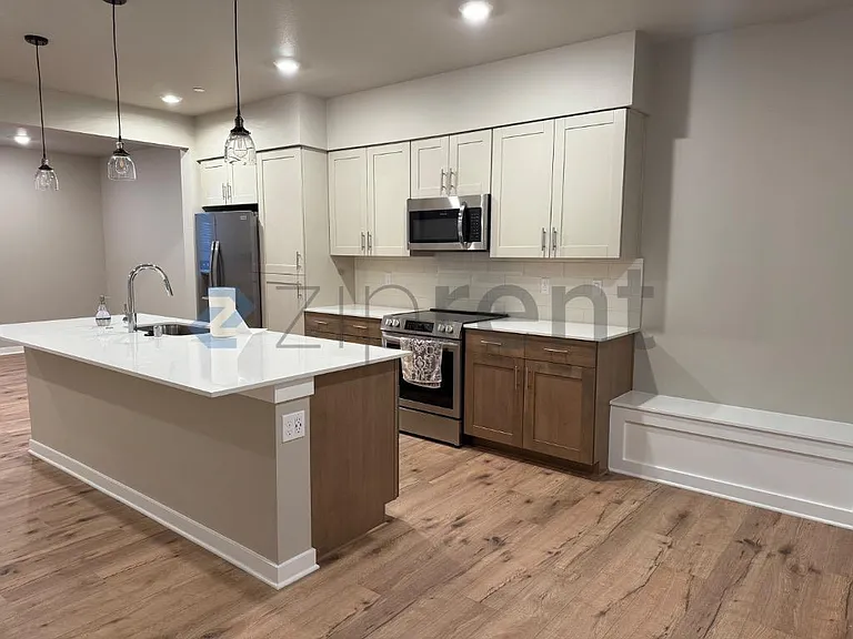 13707 Manor Way #F6 — Photo 8