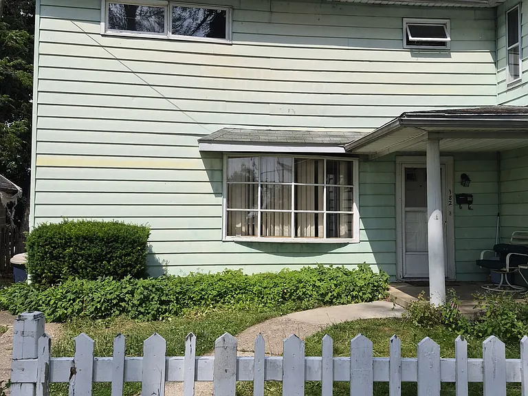 182 Golden Ave #2 — Photo 14