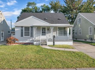 13496 Backus St, Southgate, MI 48195