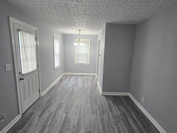 4th image of 3005 Grasmere Ave