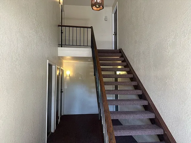 380 Heather Ct #2B — Photo 21