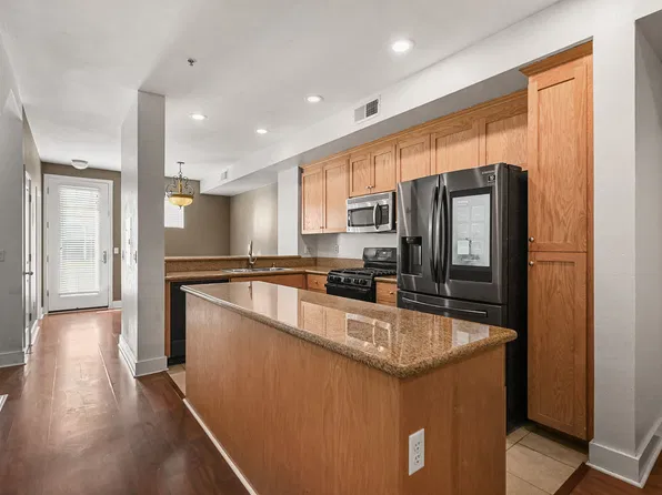 204 City Center Dr, Rohnert Park, CA 94928