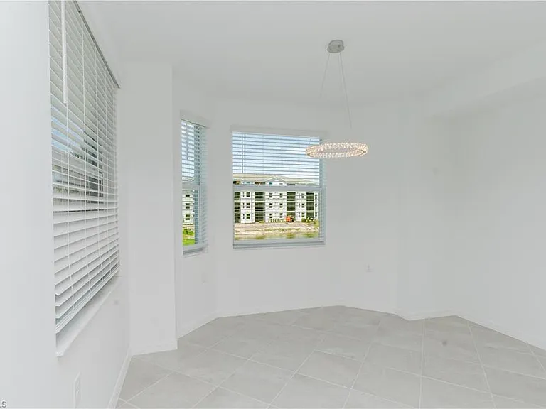 18451 Copperhead Ct N #522 — Photo 1