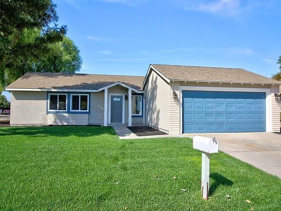 2nd image of 3829 Woodview Dr