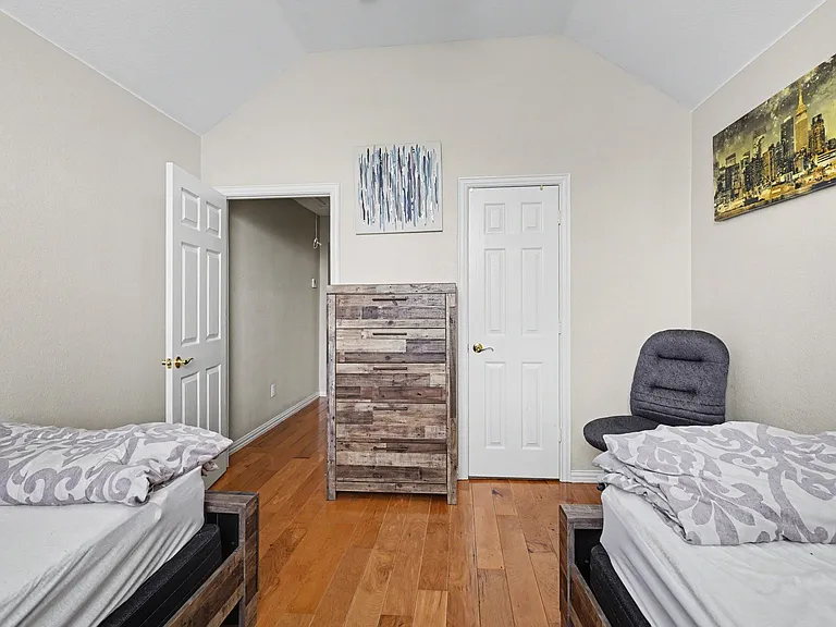 8660 Lariat Cir — Photo 24